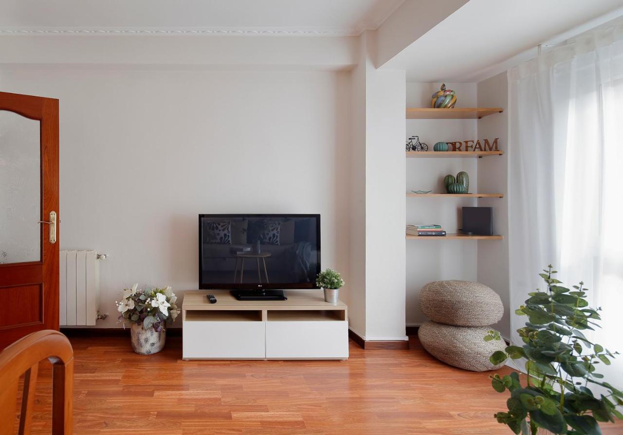 115A - Amplia Vivienda En Playa San Lorenzo Gijon Luaran gambar