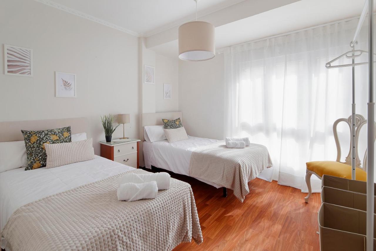 115A - Amplia Vivienda En Playa San Lorenzo Gijon Luaran gambar